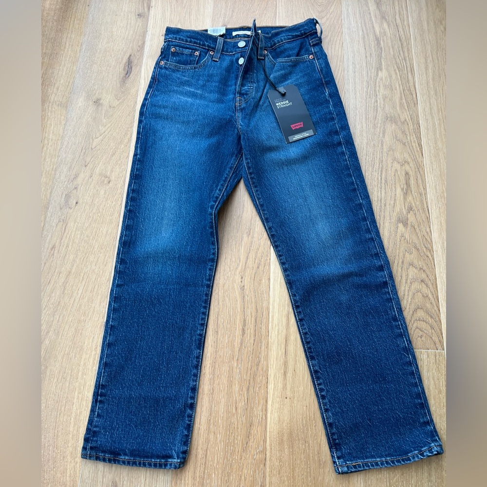 Levi's Wedgie Straight Fit Jeans Medium Wash